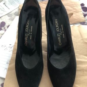 Charles Jourdan VTG Black Suede Pumps Size 7